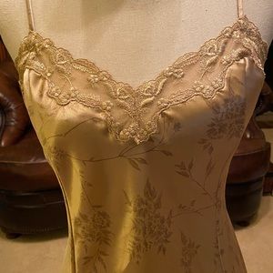 Victoria’s Secret Chemise, Slip, EUC SIZE L